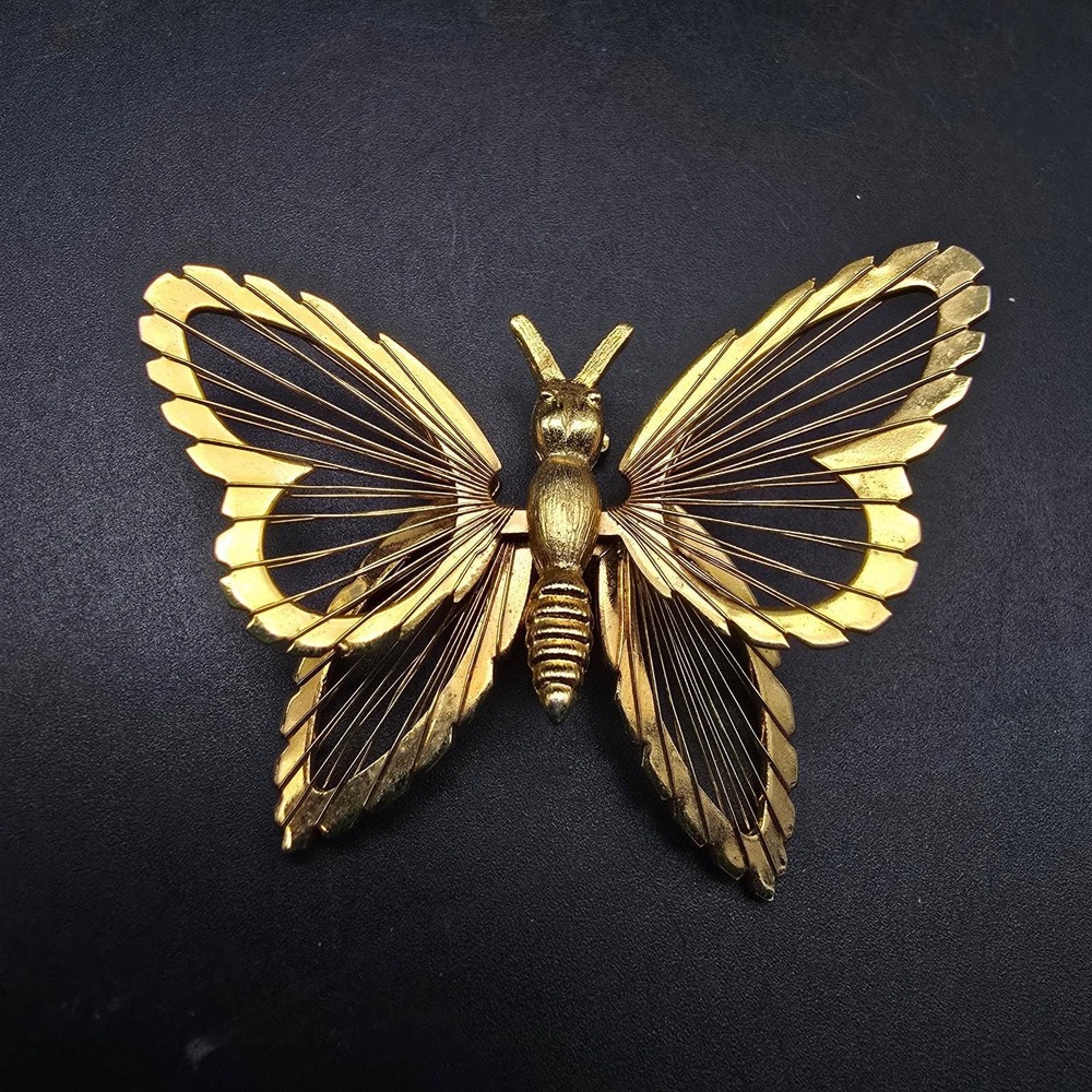 Monet Butterfly Brooch Gold Tone Wire Work Insect Bug Vintage Jewelry
